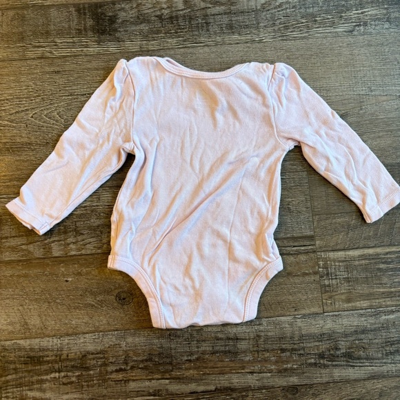 6-9 month long sleeve onesie lot - Picture 8 of 14